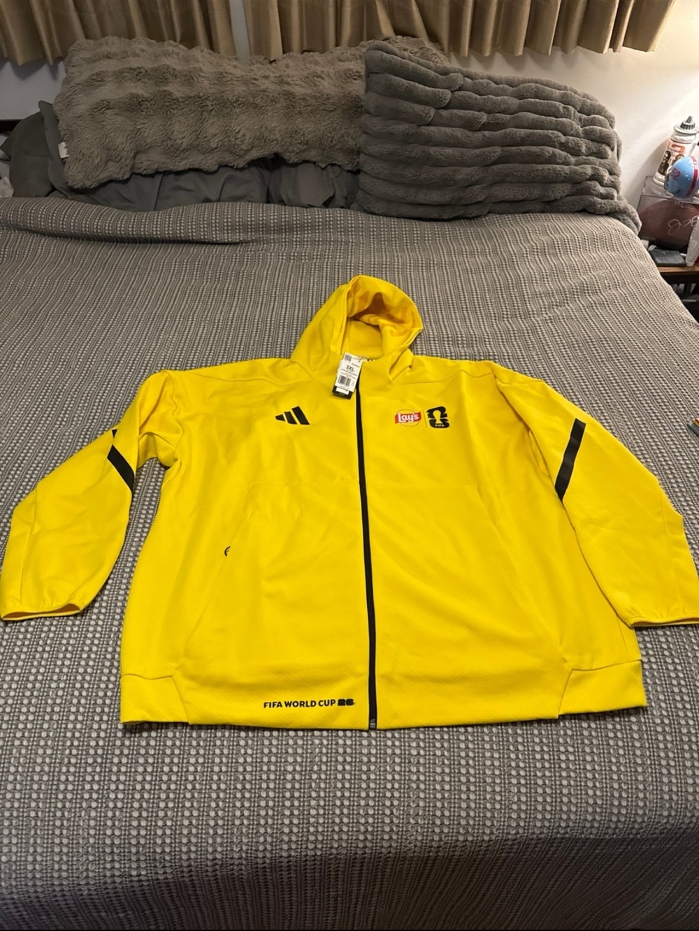 NWT Adidas FIFA World Cup 26 yellow full zip men’s 3XL